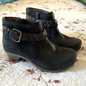 Dansko Black Braided Strap Michelle Booties 37